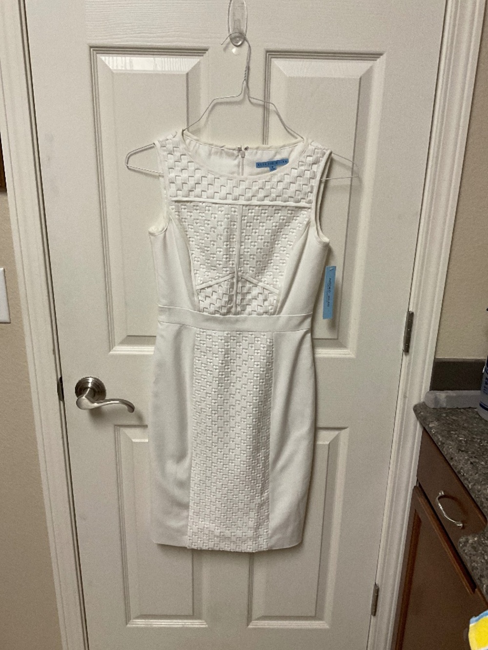 Antonio Melani  size 0 white/ivory colored sleeveless dress.  NWT.  Lace details